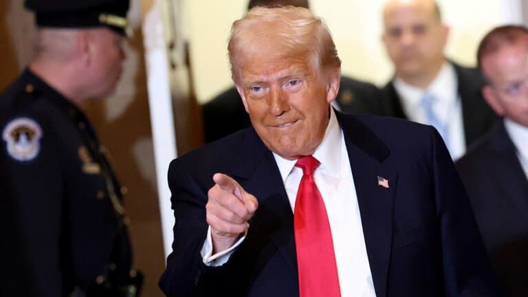 Højesteret giver Trump grønt lys til deportationer til tredjelande