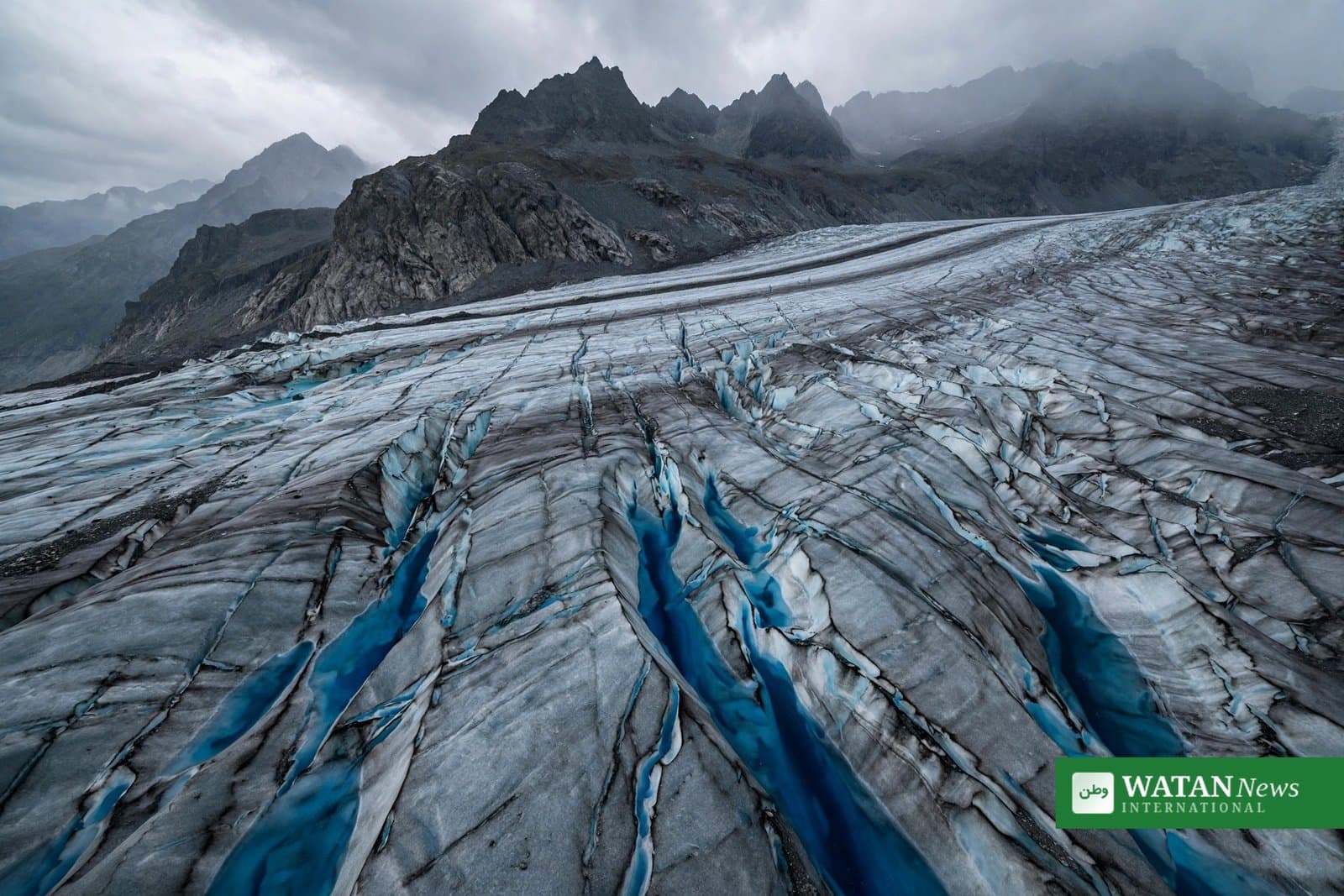 Swiss glaciers suffer ‘disastrous’ year of ice loss, threatening water supplies