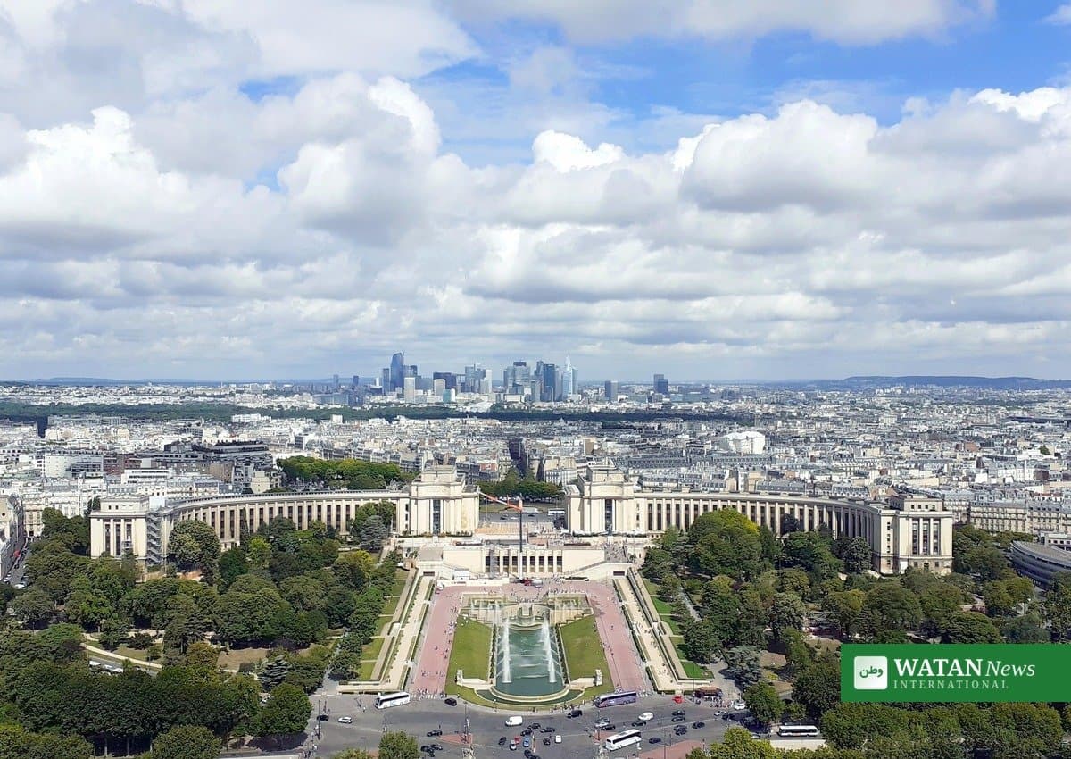 Moody’s Keeps France at Aa3 as Negative Outlook Stays Despite Debt Fears