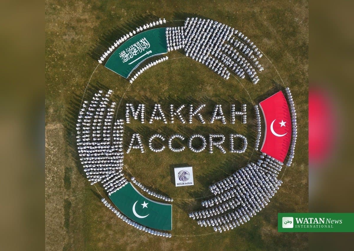 Tusinder danner menneskelig ‘Makkah Accord’-formation i Jhang som symbol på enhed mellem Pakistan, Saudi-Arabien og Tyrkiet